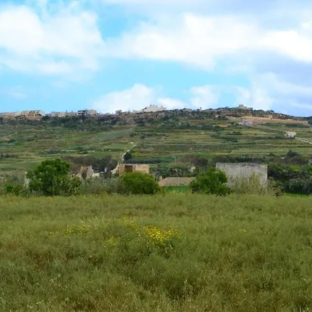 Ta' Gilja Farmhouse Semesterbostad *