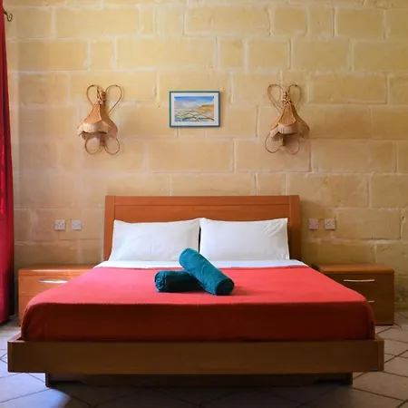 Ta' Gilja Farmhouse Victoria
